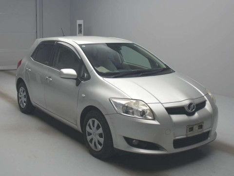 2009 Toyota Auris NZE151H[2]