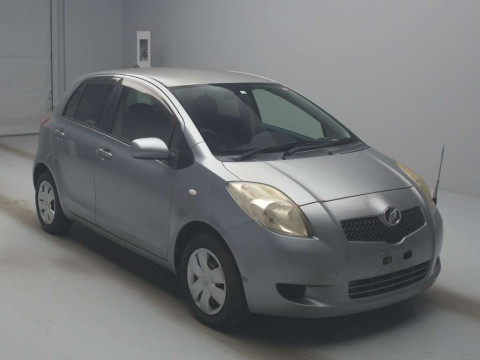 2006 Toyota Vitz SCP90[2]