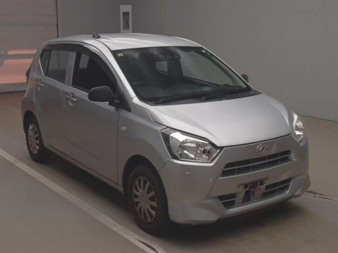 2018 Daihatsu Mira es LA350S[2]