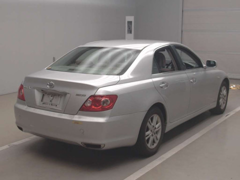 2004 Toyota Mark X GRX120[1]