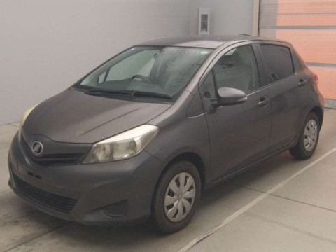 2011 Toyota Vitz NSP130[0]