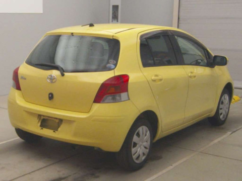 2010 Toyota Vitz SCP90[1]