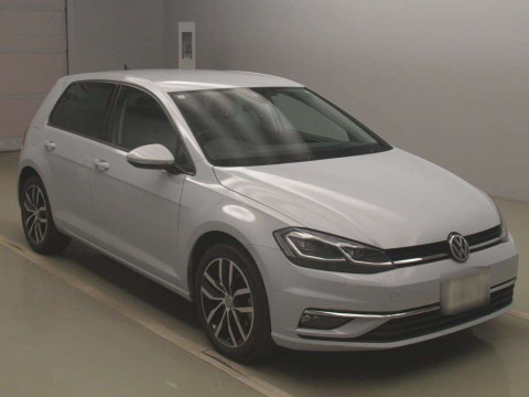 2019 Volkswagen Golf AUCPT[2]