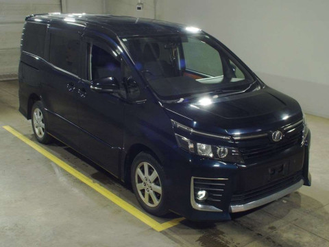 2014 Toyota Voxy ZRR85W[2]