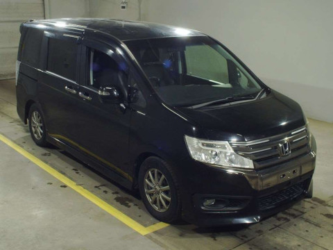 2013 Honda Step WGN Spada RK6[2]