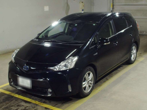 2018 Toyota Prius alpha ZVW41W[0]