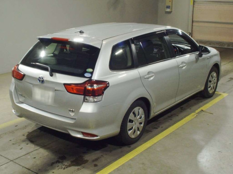 2016 Toyota Corolla Fielder NKE165G[1]