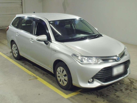 2016 Toyota Corolla Fielder NKE165G[2]