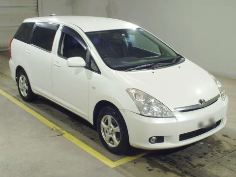 2004 Toyota Wish ZNE14G[2]