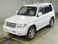 2003 Mitsubishi Pajero iO