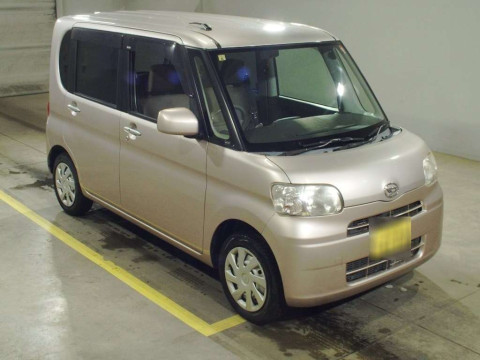 2012 Daihatsu Tanto L385S[2]