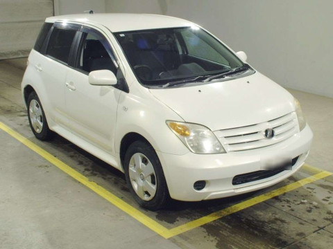 2006 Toyota IST NCP65[2]