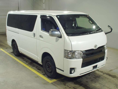 2018 Toyota Hiace Van GDH206V[2]