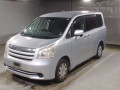 2010 Toyota Noah