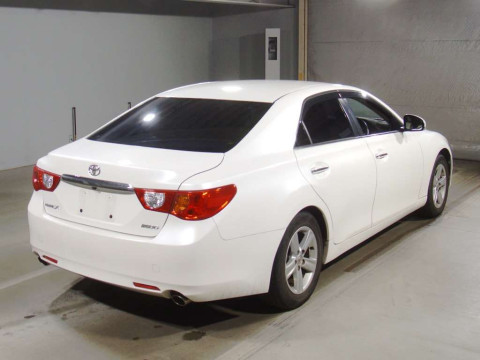 2010 Toyota Mark X GRX130[1]