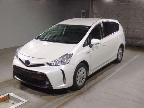 2019 Toyota Prius alpha ZVW40W[0]