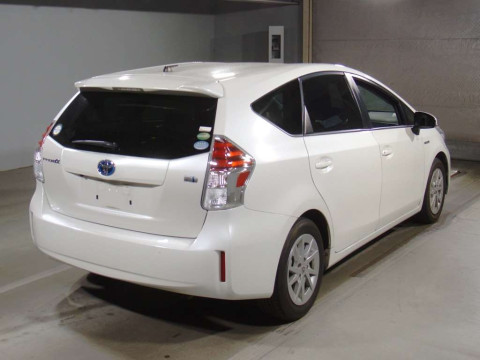 2019 Toyota Prius alpha ZVW40W[1]