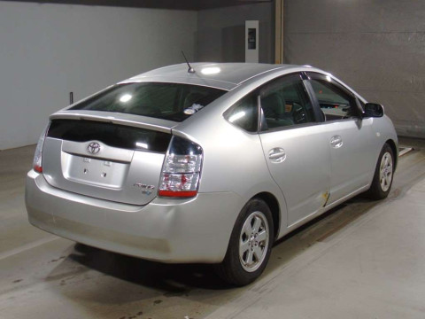 2005 Toyota Prius NHW20[1]