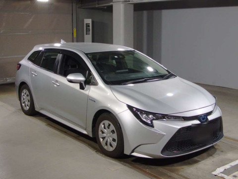 2020 Toyota Corolla Touring Wagon ZWE211W[2]