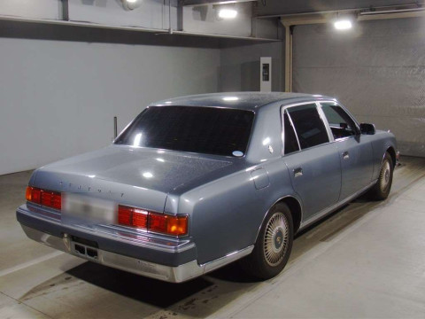 2015 Toyota Century GZG50[1]