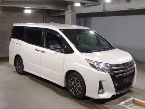 2017 Toyota Noah ZRR80W[2]