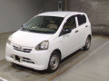 2012 Daihatsu Mira es