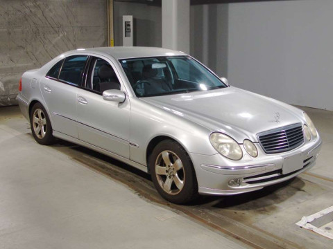 2002 Mercedes Benz E-Class 211065C[2]