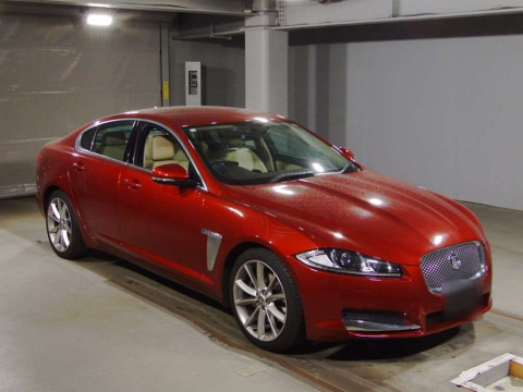 2012 Jaguar XF J05FA[2]