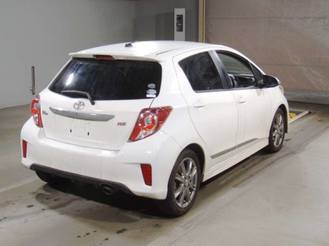 2012 Toyota Vitz NCP131[1]