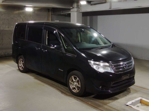 2014 Nissan Serena HC26[2]