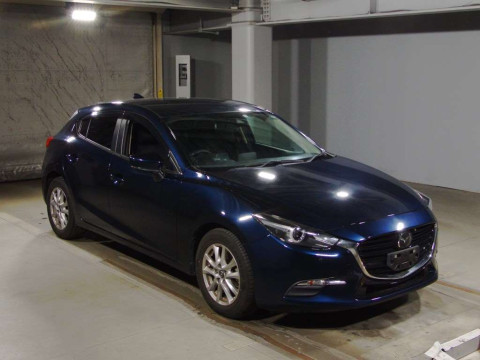 2018 Mazda Axela Sport BMLFS[2]