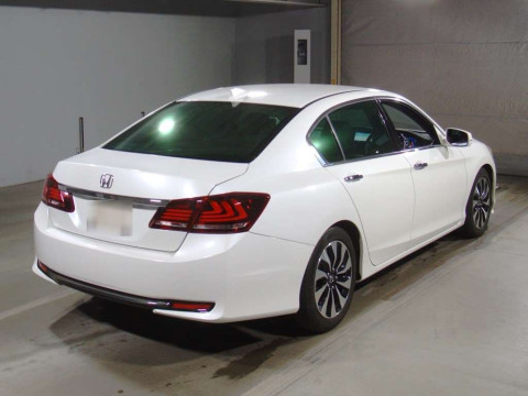 2015 Honda Accord Hybrid CR6[1]