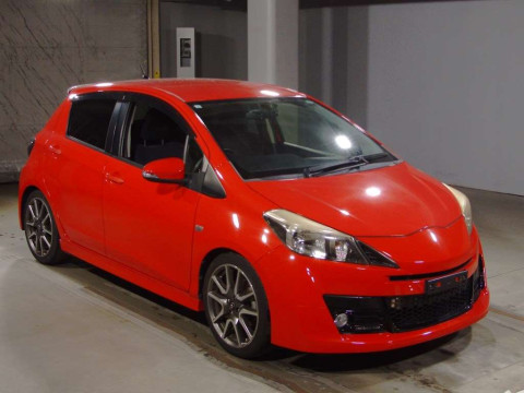 2012 Toyota Vitz NCP131[2]