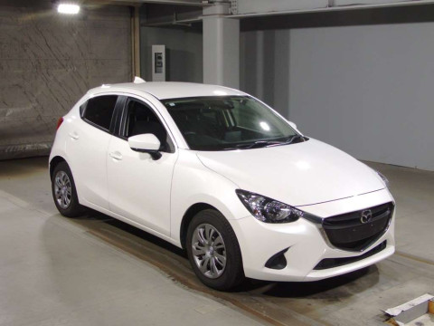 2017 Mazda Demio DJ3FS[2]