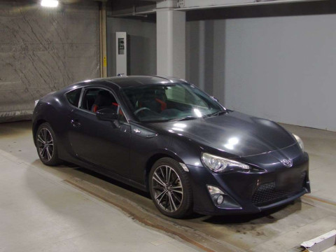 2014 Toyota 86 ZN6[2]