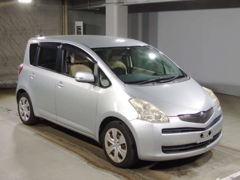 2008 Toyota Ractis SCP100[2]