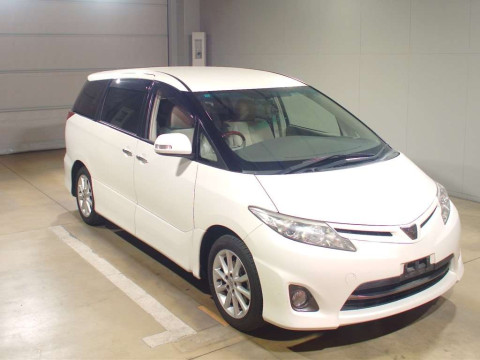 2011 Toyota Estima ACR50W[2]