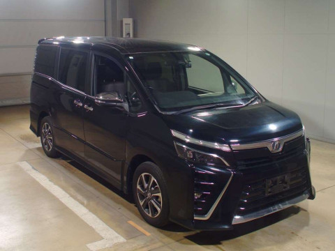 2019 Toyota Voxy ZRR80W[2]