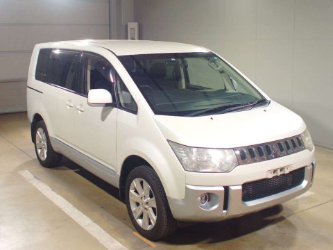 2014 Mitsubishi Delica D5 CV1W[2]