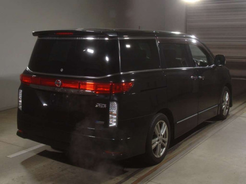 2011 Nissan Elgrand TE52[1]