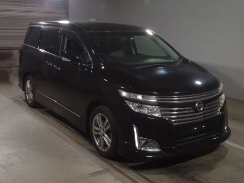 2011 Nissan Elgrand TE52[2]