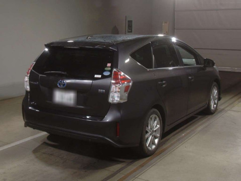 2021 Toyota Prius alpha ZVW40W[1]