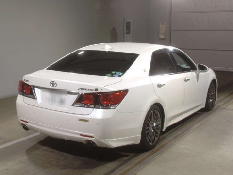 2016 Toyota Crown ARS210[1]