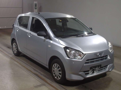 2022 Daihatsu Mira es LA350S[2]