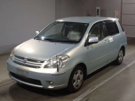 2005 Toyota Raum