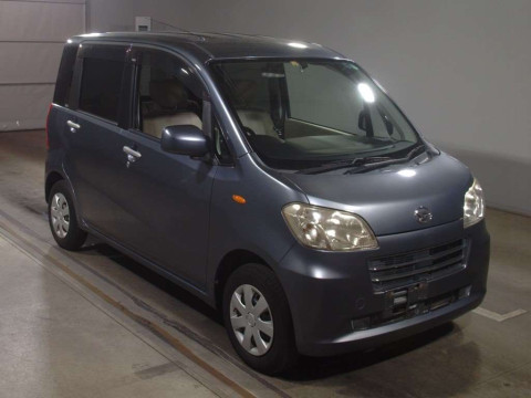 2010 Daihatsu Tanto exe L455S[2]