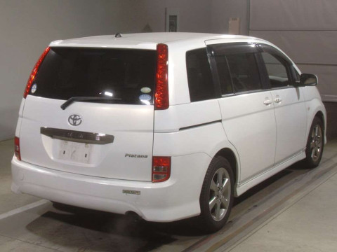 2006 Toyota Isis ANM10W[1]