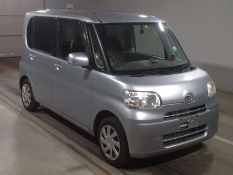 2011 Daihatsu Tanto L375S[2]