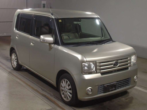 2010 Daihatsu Move Conte L575S[2]