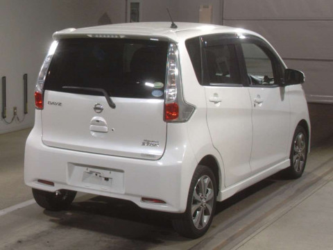 2014 Nissan DAYZ B21W[1]